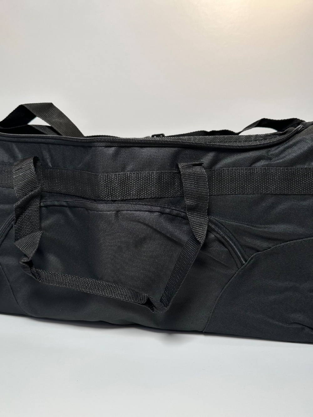 Trailmaker 22ā Duffle Bag NEW | All Black Gym Travel Bag | Lightweight Weekender - Picture 7 of 9